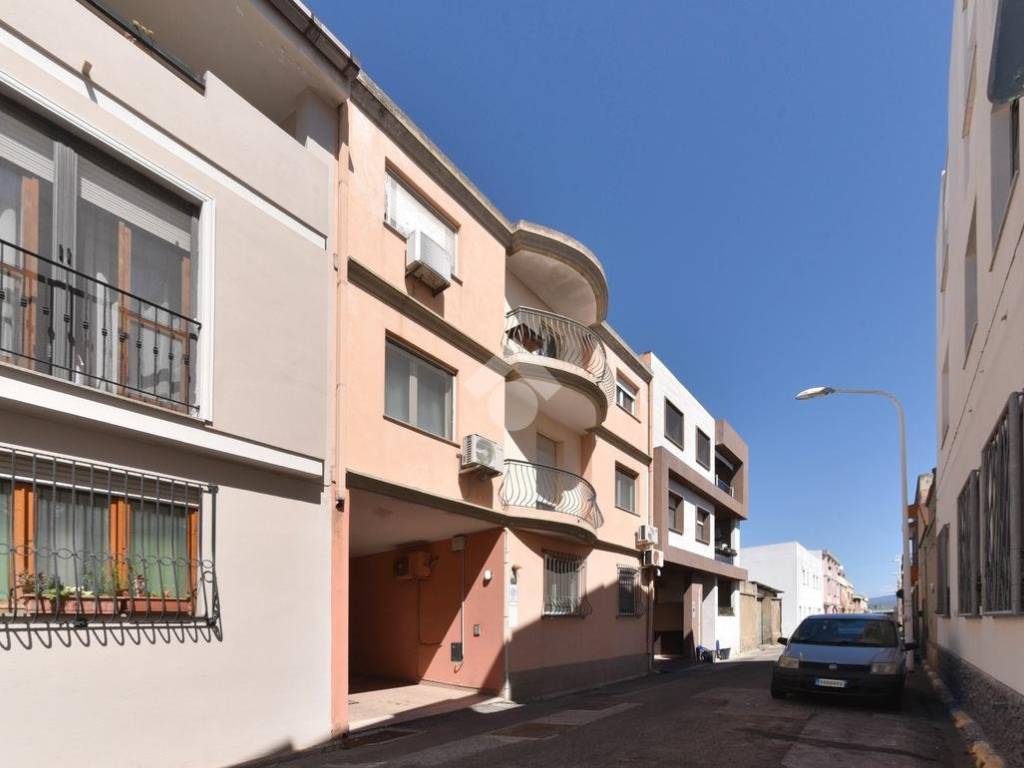 appartamento in vendita a Cagliari in zona Pirri