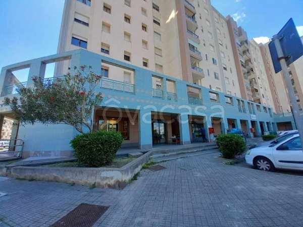 ufficio in vendita a Cagliari in zona Sant'Elia