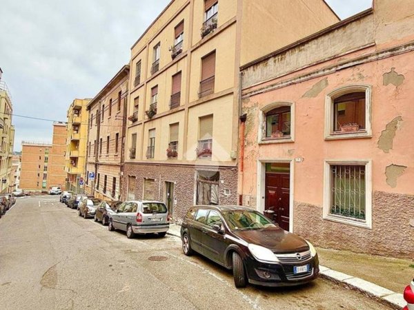 appartamento in vendita a Cagliari in zona Villanova