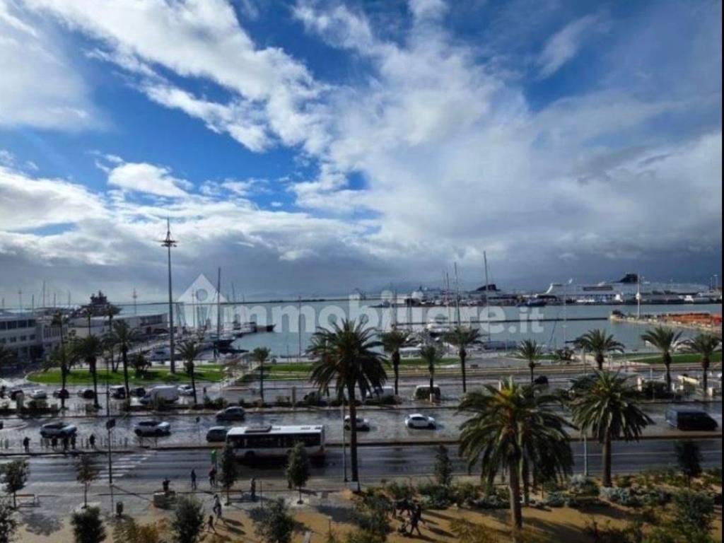 appartamento in vendita a Cagliari in zona Marina
