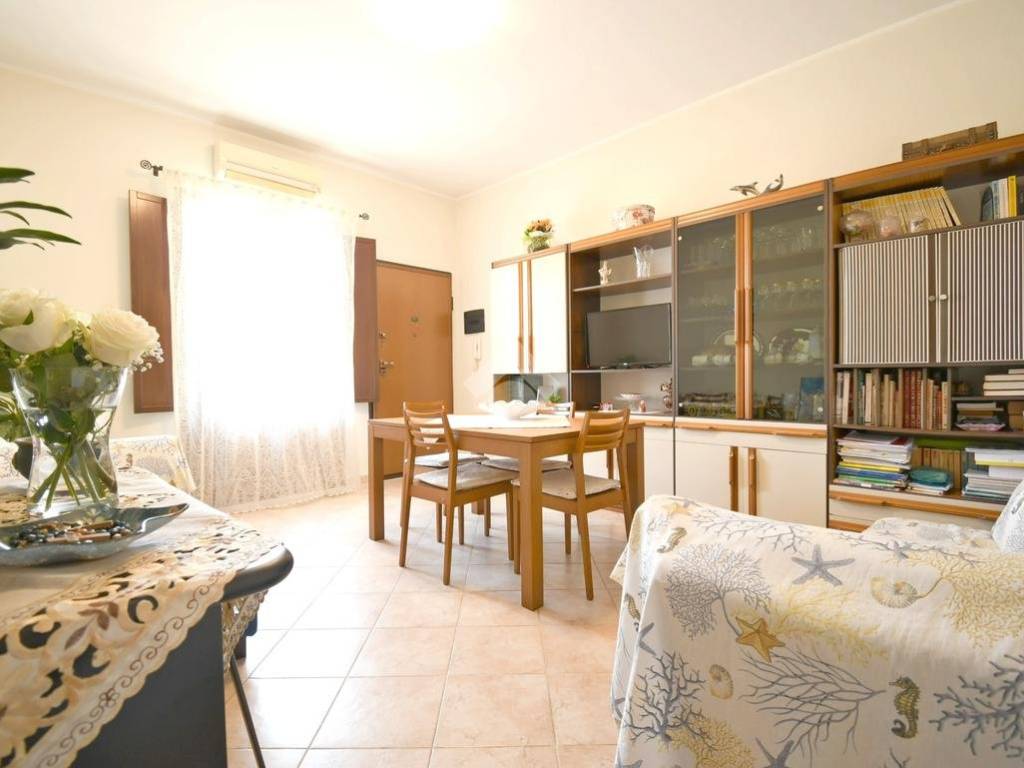 appartamento in vendita a Cagliari in zona Pirri