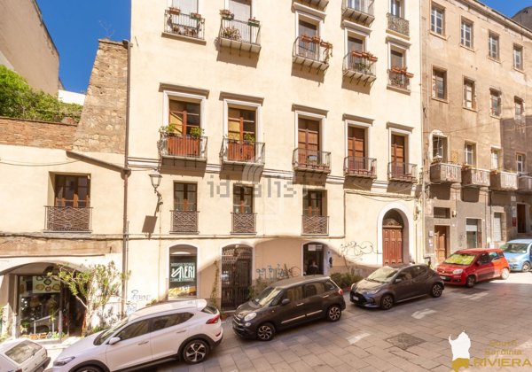 appartamento in vendita a Cagliari in zona Marina