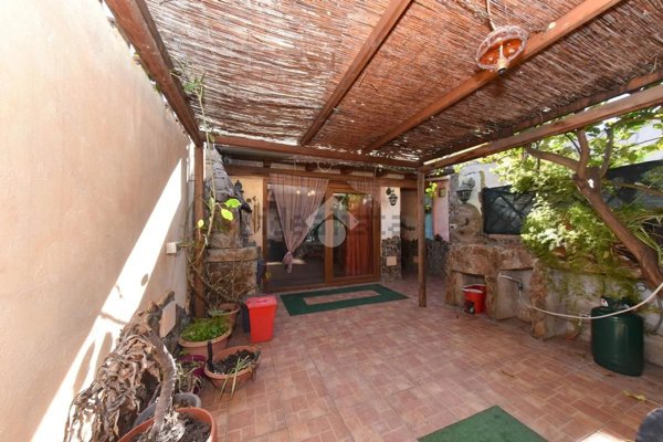 appartamento in vendita a Cagliari in zona Pirri