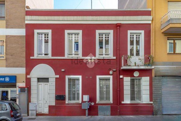 appartamento in vendita a Cagliari in zona La Vega