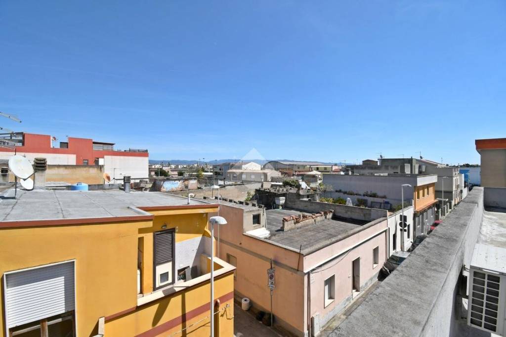 appartamento in vendita a Cagliari in zona Pirri