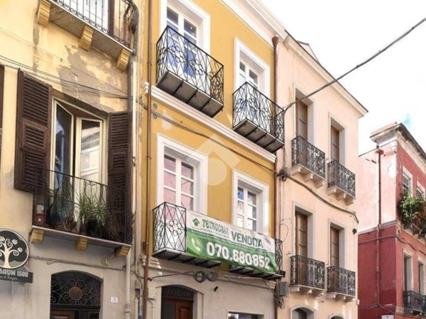 appartamento in vendita a Cagliari in zona Stampace/Punici