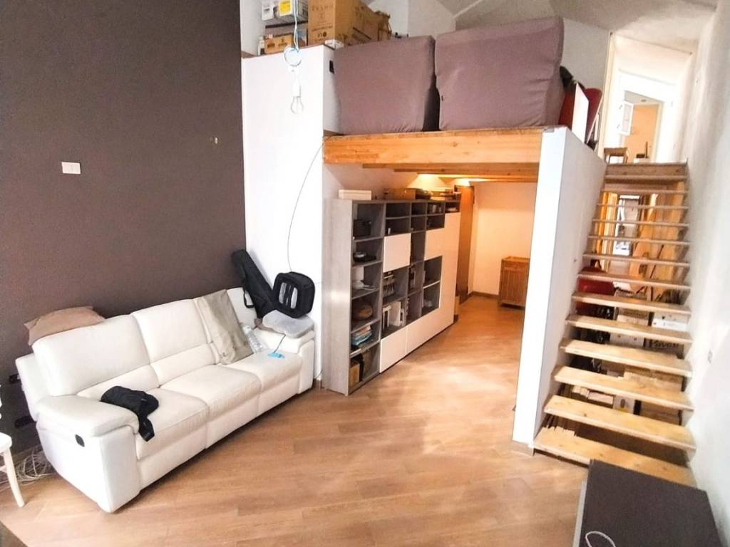 appartamento in vendita a Cagliari in zona Villanova