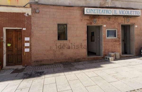 appartamento in vendita a Cagliari in zona Villanova