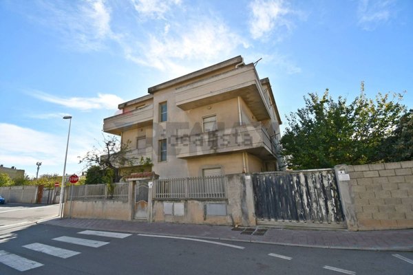appartamento in vendita a Cagliari in zona Pirri