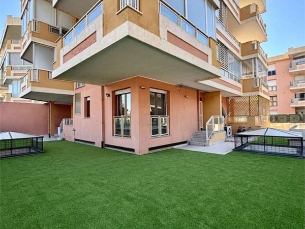 appartamento in vendita a Cagliari in zona Genneruxi
