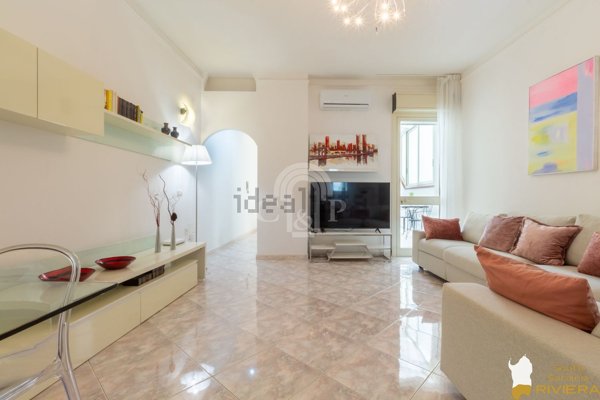 appartamento in vendita a Cagliari in zona Villanova