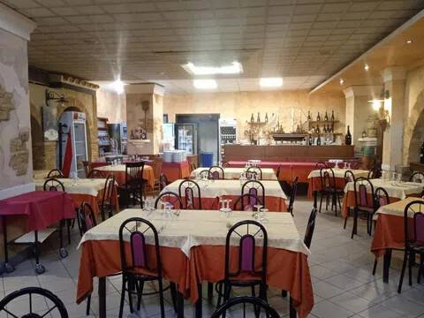 negozio in vendita a Cagliari in zona San Benedetto