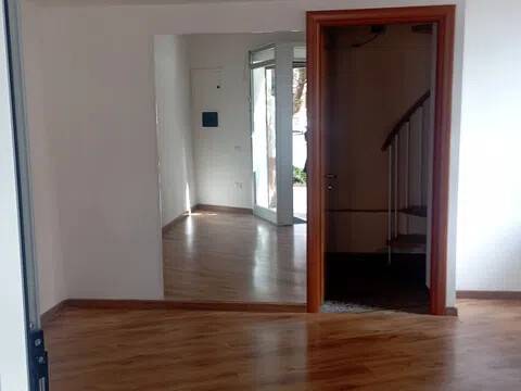 negozio in vendita a Cagliari in zona Villanova