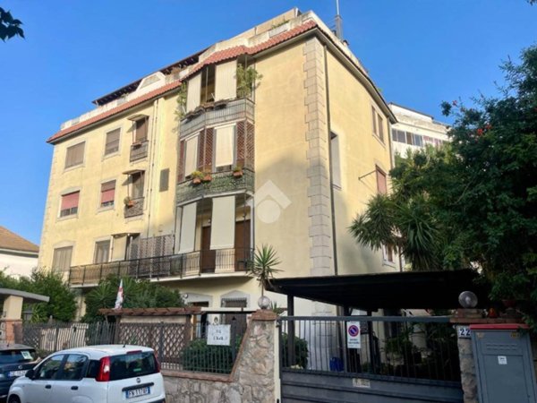 appartamento in vendita a Cagliari in zona Genneruxi