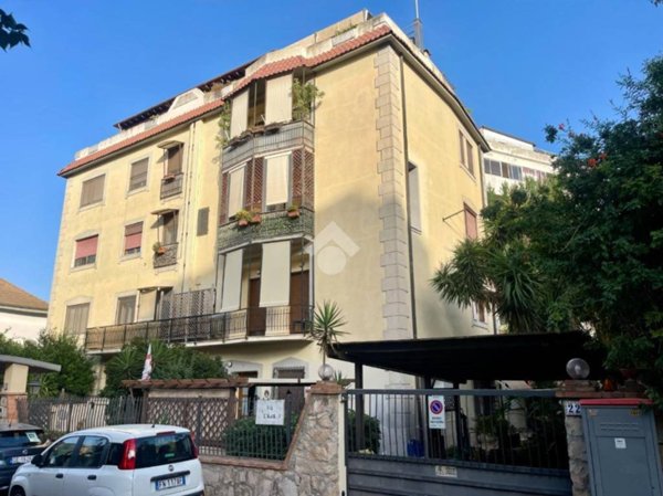 appartamento in vendita a Cagliari in zona Genneruxi