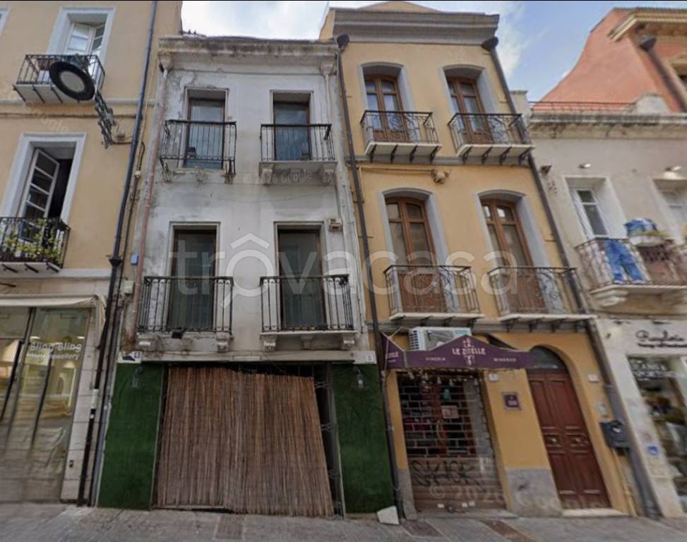 appartamento in vendita a Cagliari in zona Villanova
