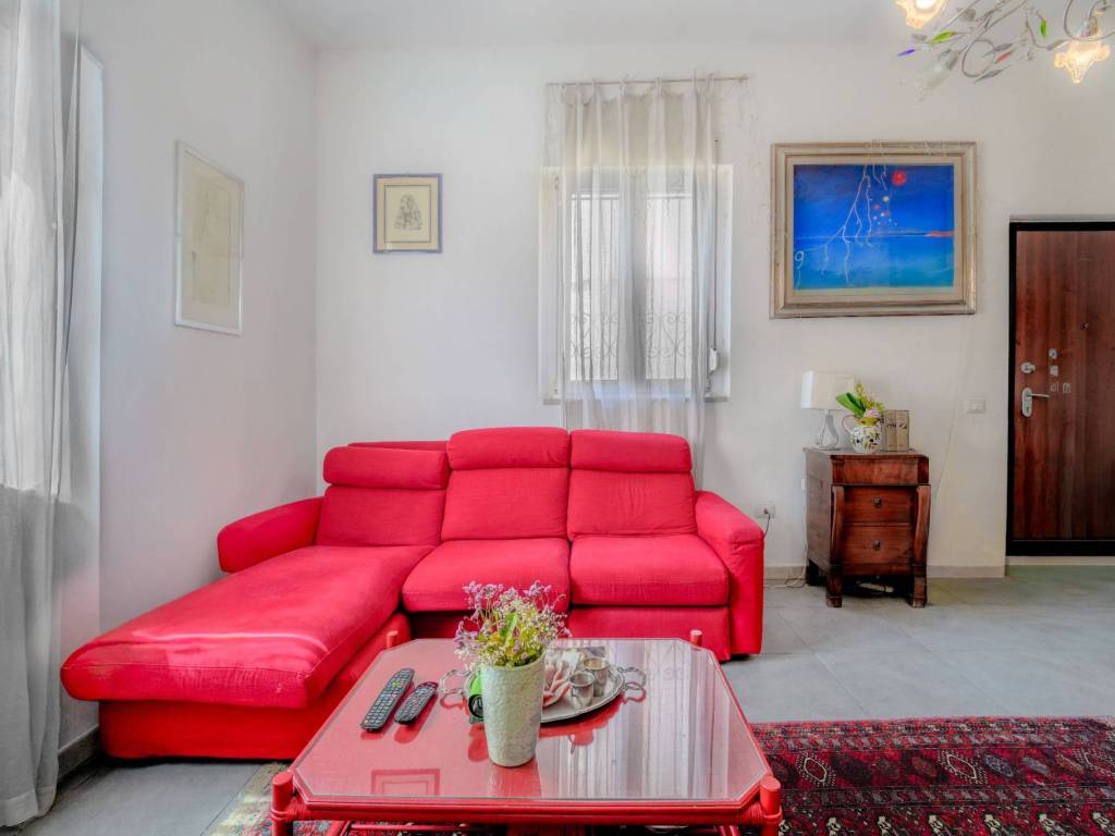 casa indipendente in vendita a Cagliari in zona Pirri