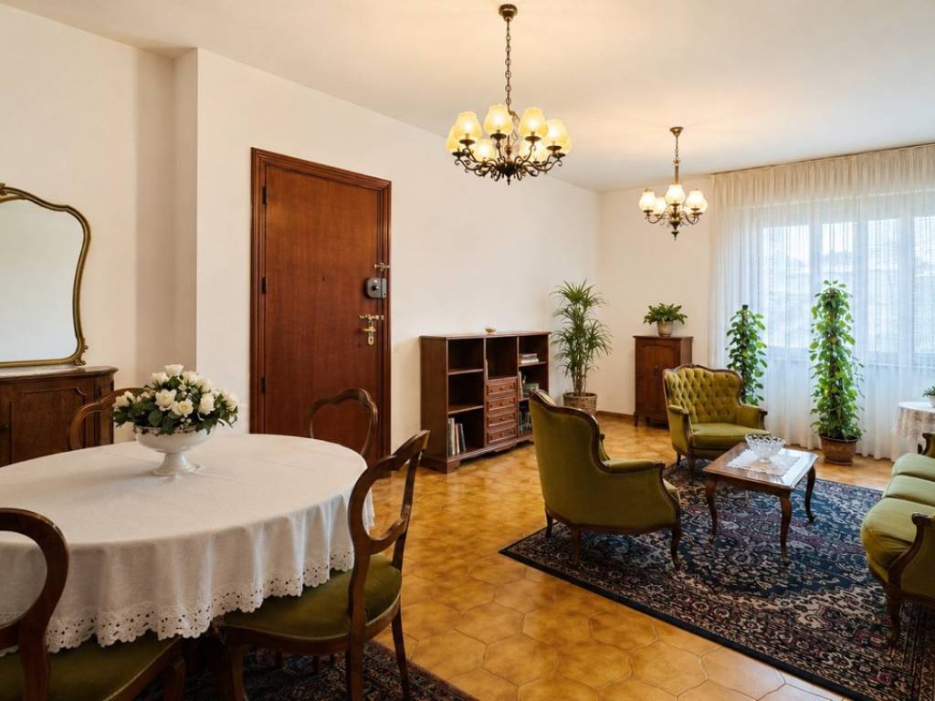 appartamento in vendita a Cagliari in zona Pirri