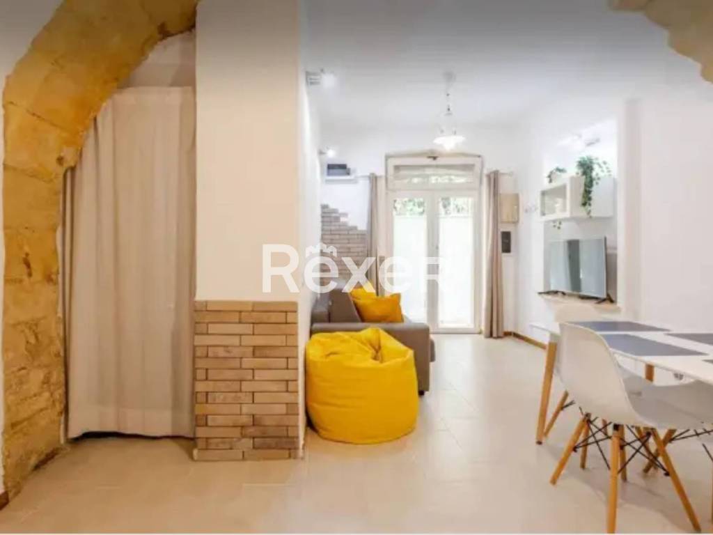 appartamento in vendita a Cagliari in zona Villanova