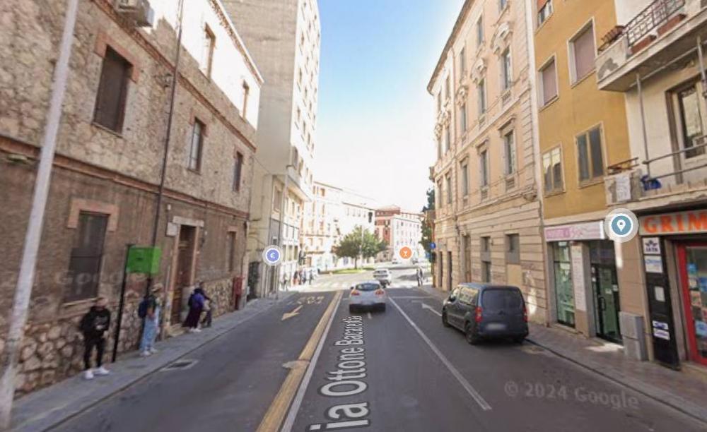 negozio in vendita a Cagliari