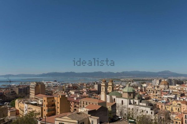 appartamento in vendita a Cagliari in zona Castello
