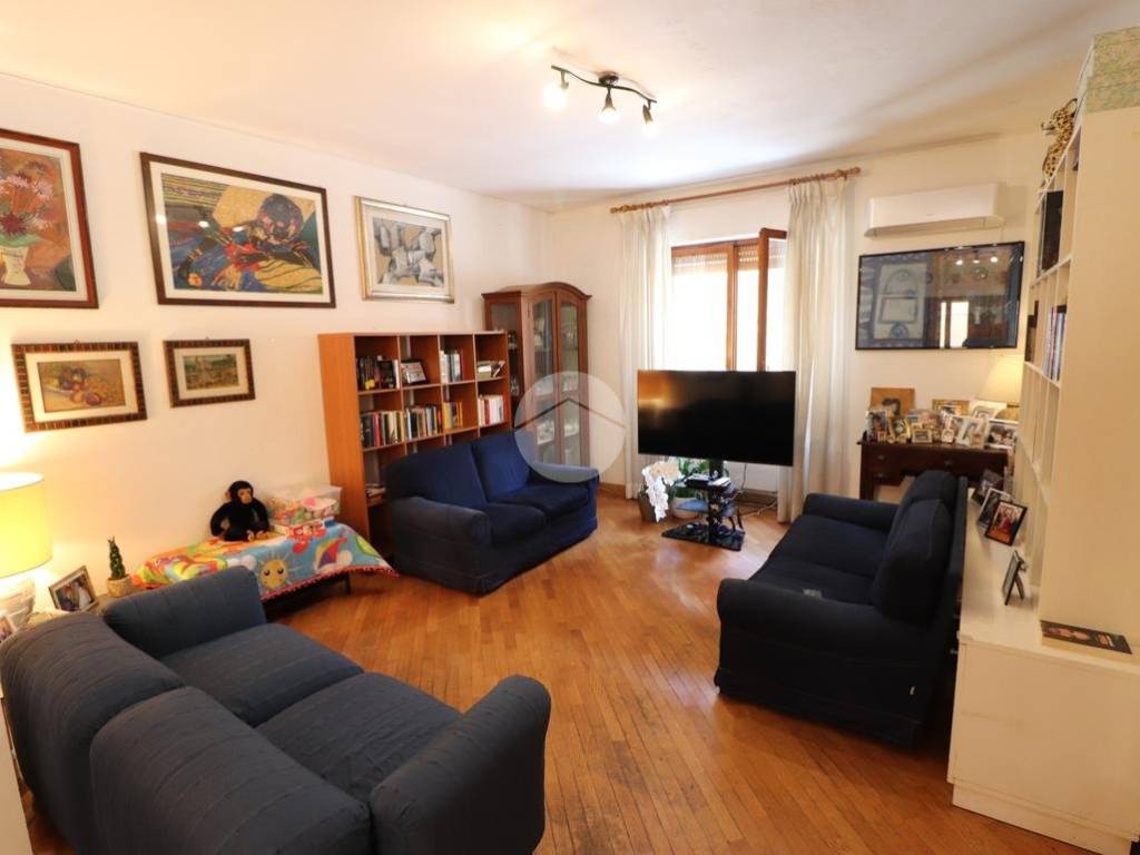 appartamento in vendita a Cagliari in zona Pirri