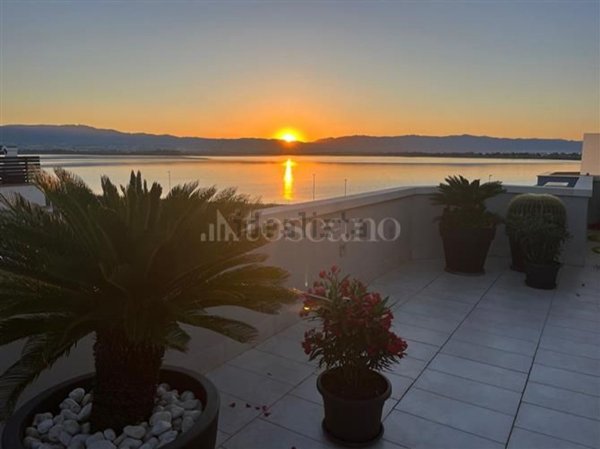 appartamento in vendita a Cagliari in zona Genneruxi