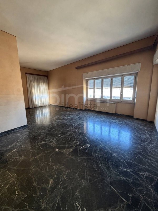 appartamento in vendita a Cagliari in zona Bonaria