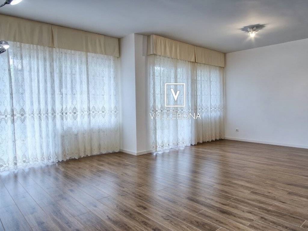 appartamento in vendita a Cagliari in zona Bonaria
