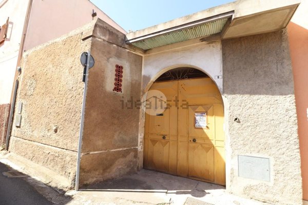 casa indipendente in vendita a Cagliari in zona Pirri