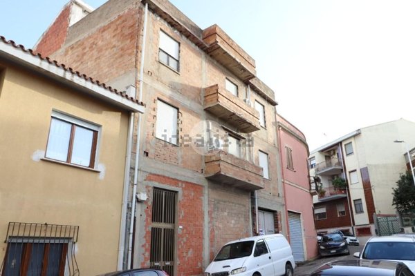 casa indipendente in vendita a Cagliari in zona Pirri