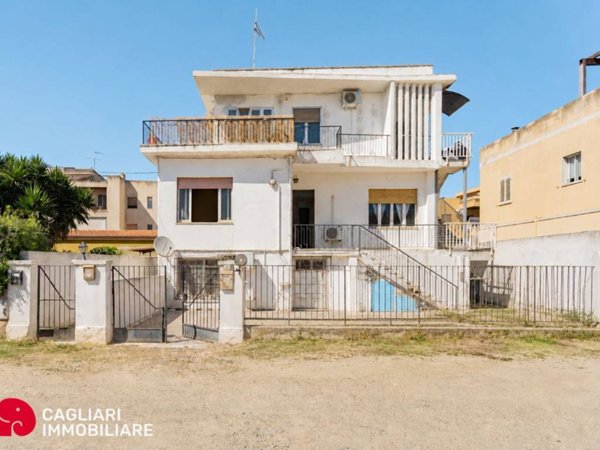 appartamento in vendita a Cagliari in zona Pirri