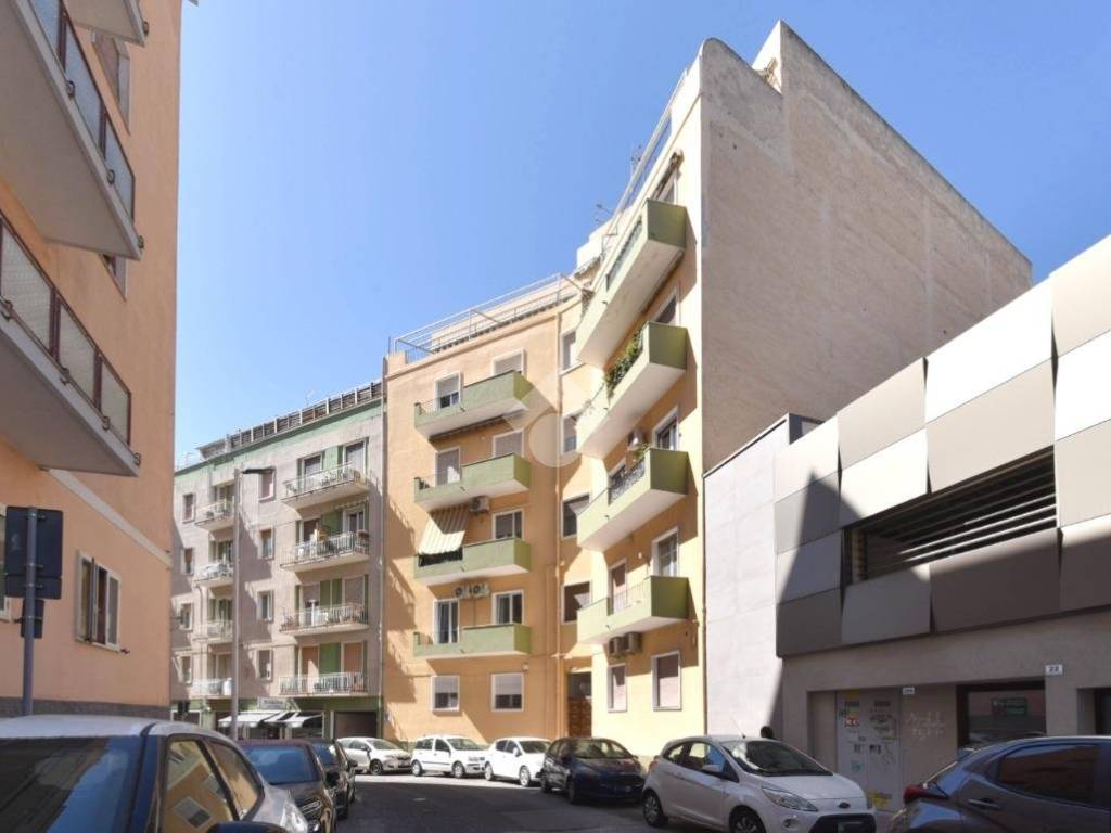 appartamento in vendita a Cagliari in zona Villanova
