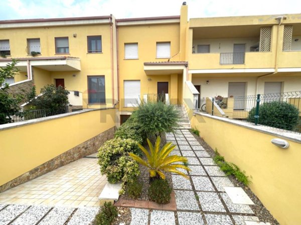 casa indipendente in vendita a Cagliari in zona Barracca Manna