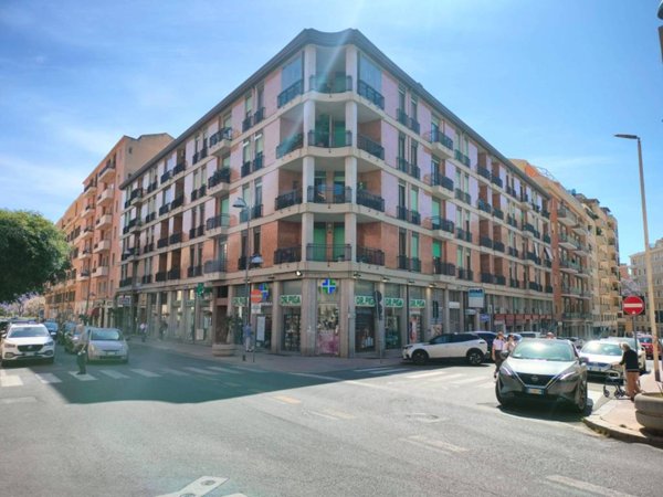 negozio in vendita a Cagliari in zona San Benedetto