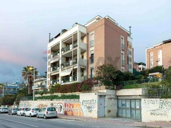 appartamento in vendita a Cagliari in zona Is Mirrionis/San Michele