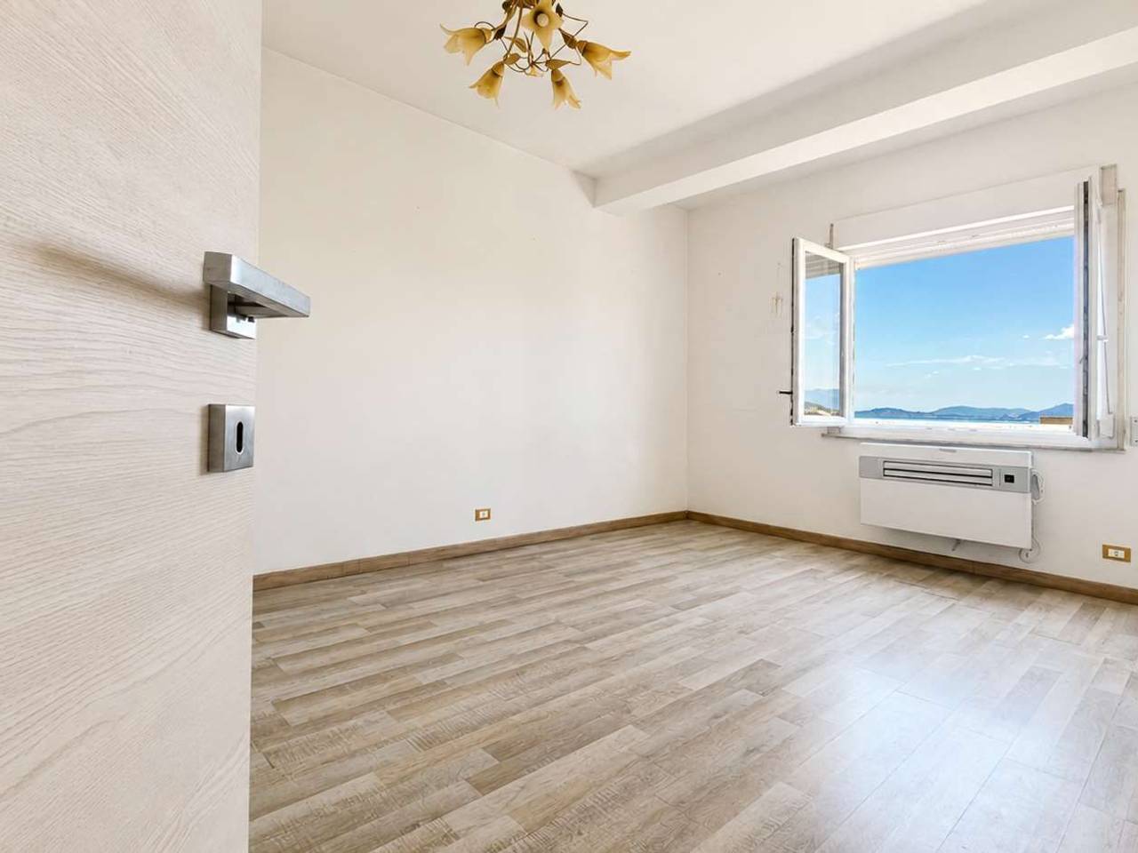 appartamento in vendita a Cagliari in zona Stampace/Punici