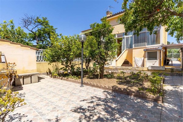 casa indipendente in vendita a Cagliari