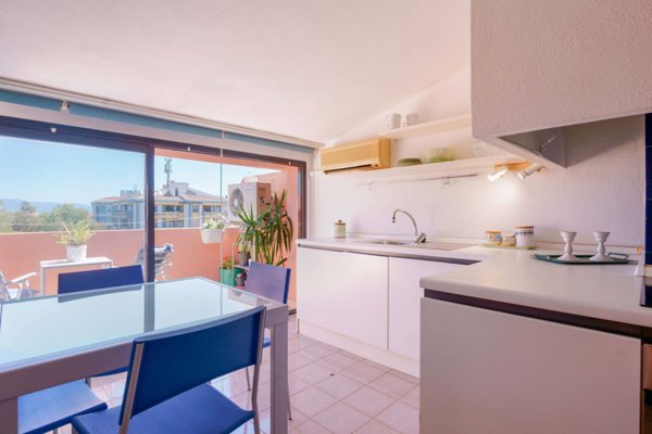 appartamento in vendita a Cagliari in zona Quartiere del Sole / La Palma