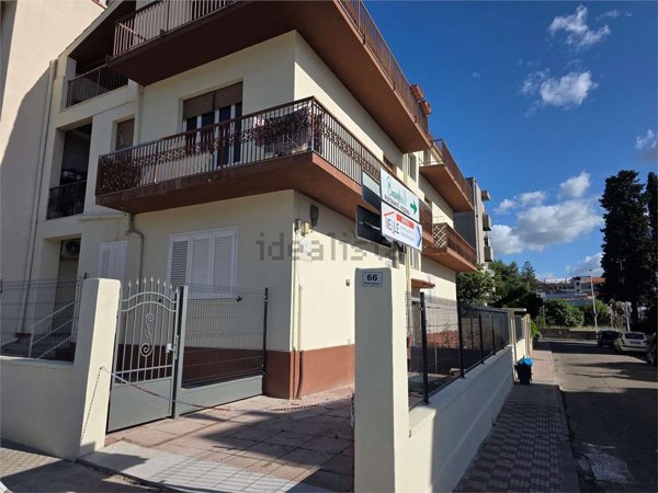 appartamento in vendita a Cagliari in zona Genneruxi