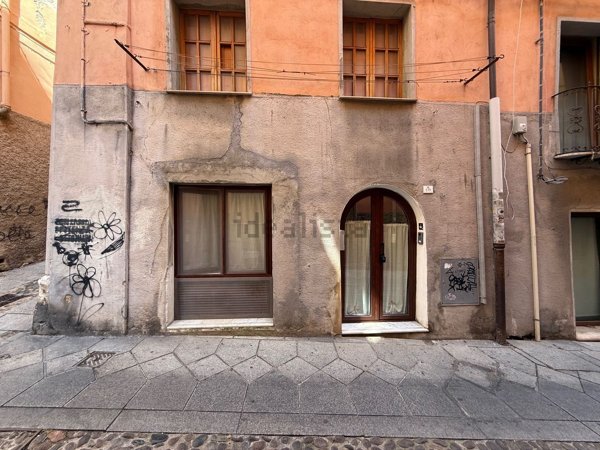 appartamento in vendita a Cagliari in zona Castello