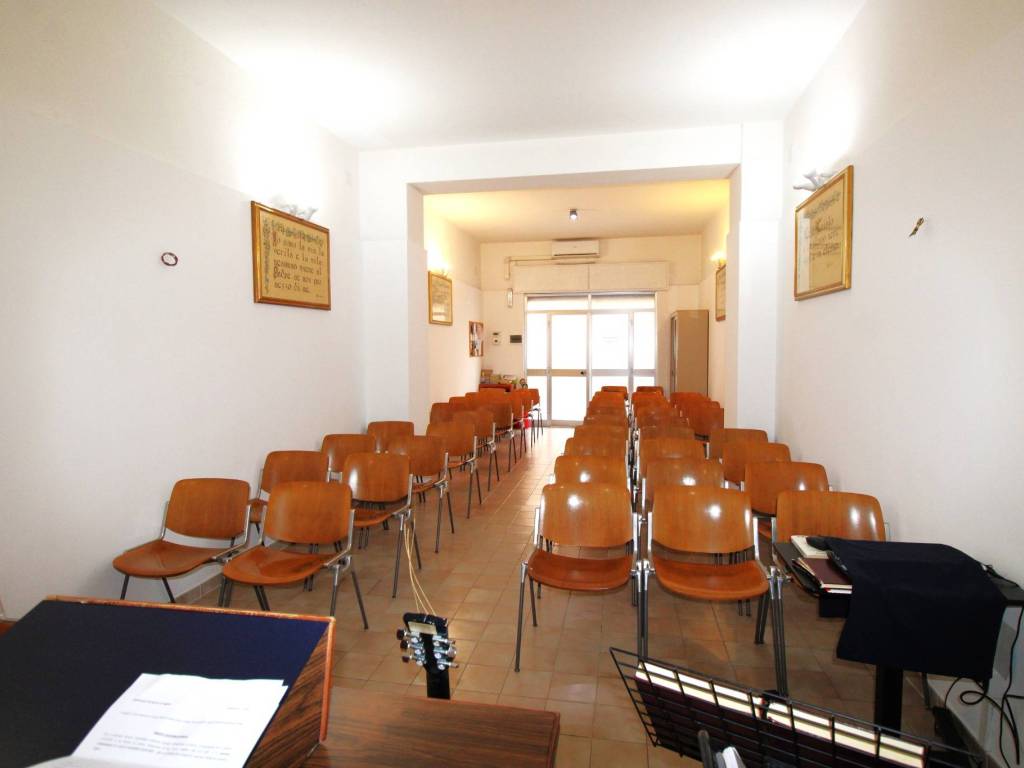 negozio in vendita a Cagliari in zona San Benedetto