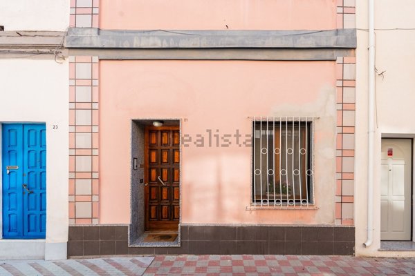 casa indipendente in vendita a Cagliari
