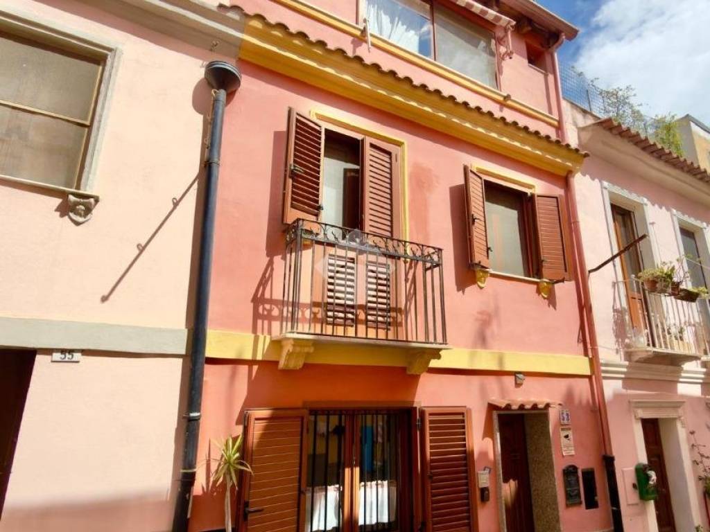 appartamento in vendita a Cagliari in zona Stampace/Punici