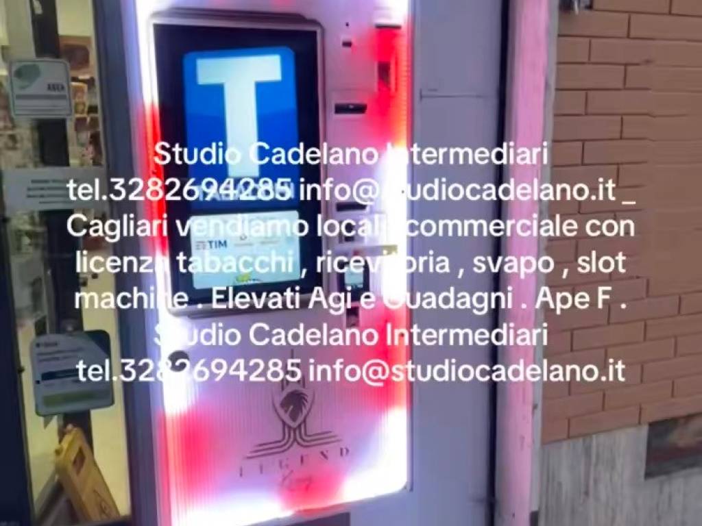 negozio in vendita a Cagliari in zona Pirri