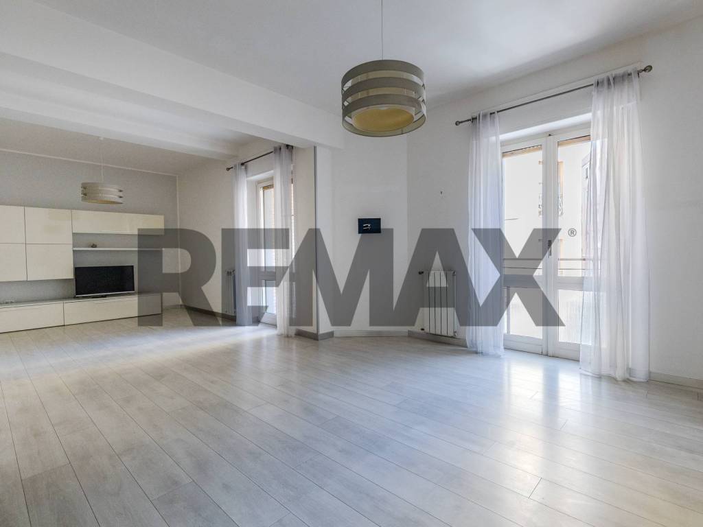 appartamento in vendita a Cagliari in zona Villanova