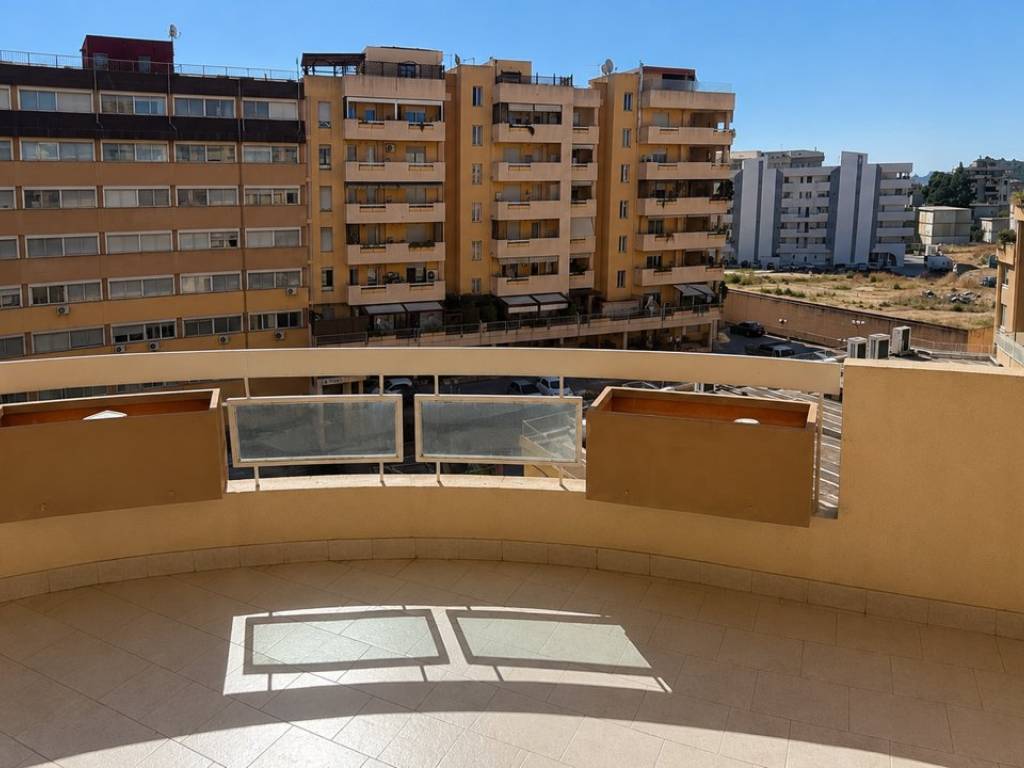 appartamento in vendita a Cagliari in zona Genneruxi