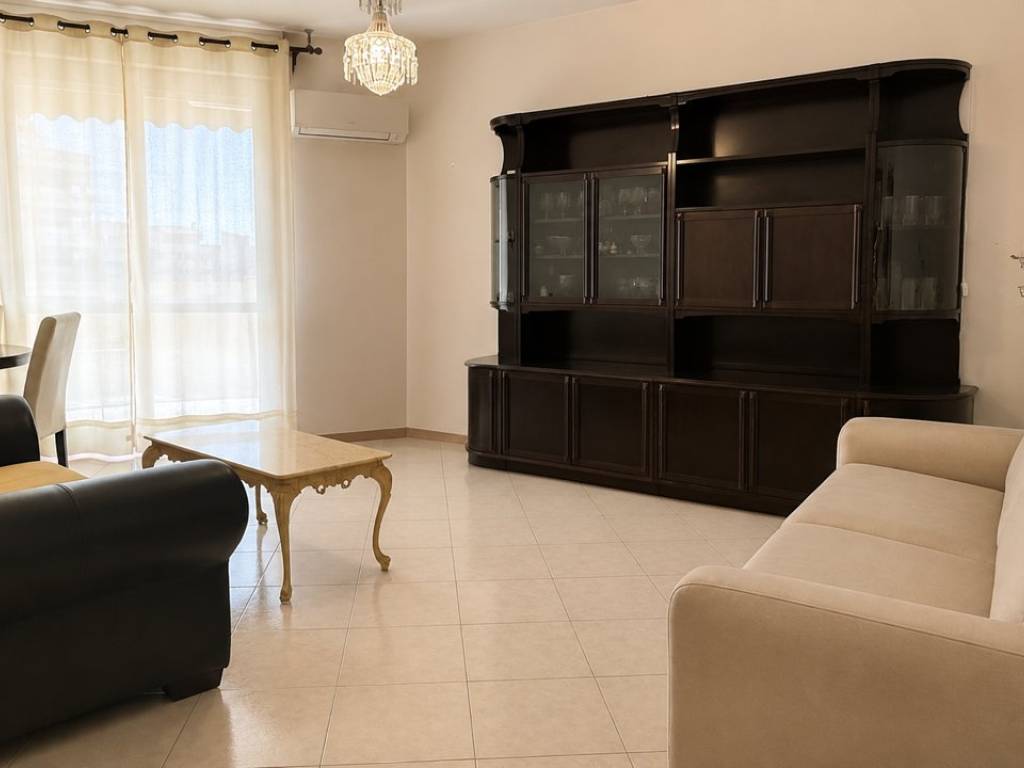 appartamento in vendita a Cagliari in zona Genneruxi