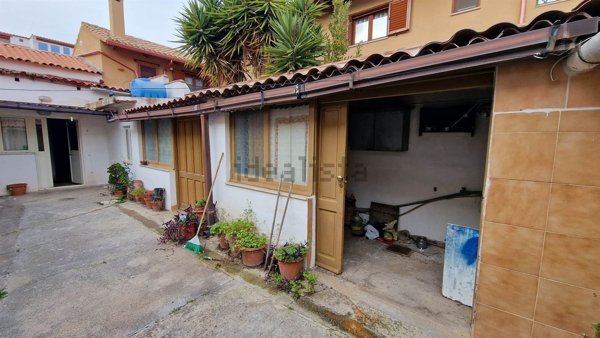 casa indipendente in vendita a Cagliari