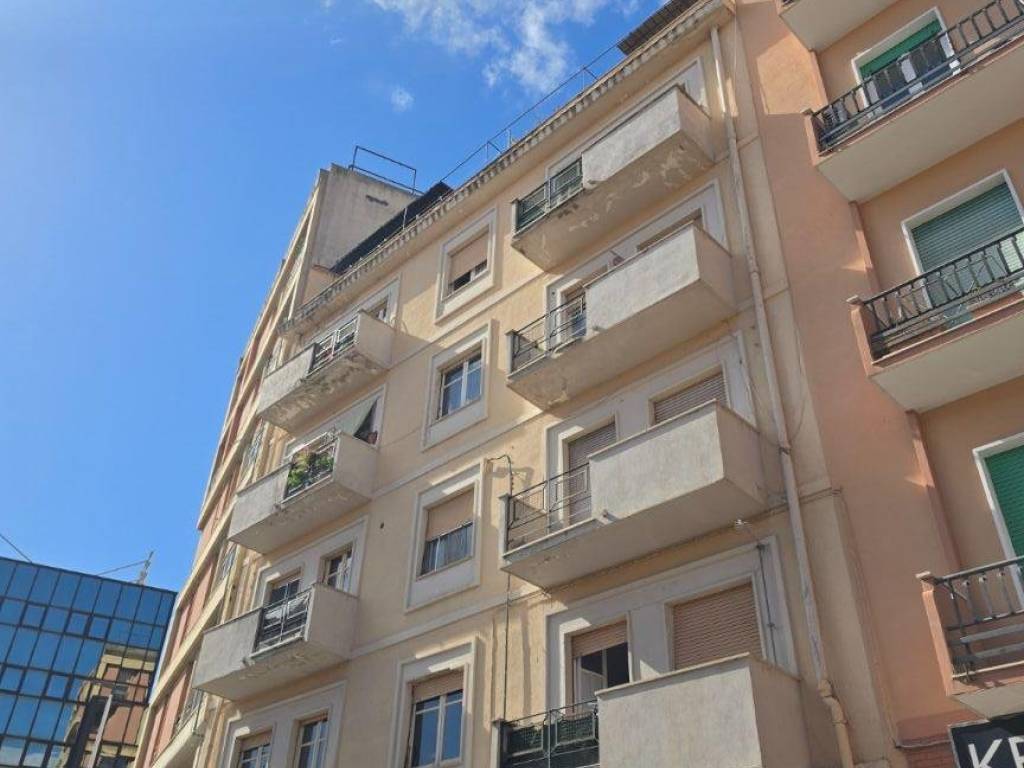 appartamento in vendita a Cagliari in zona Villanova